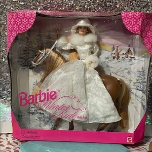 Barbie Winter Ride Gift Set - Pink and White